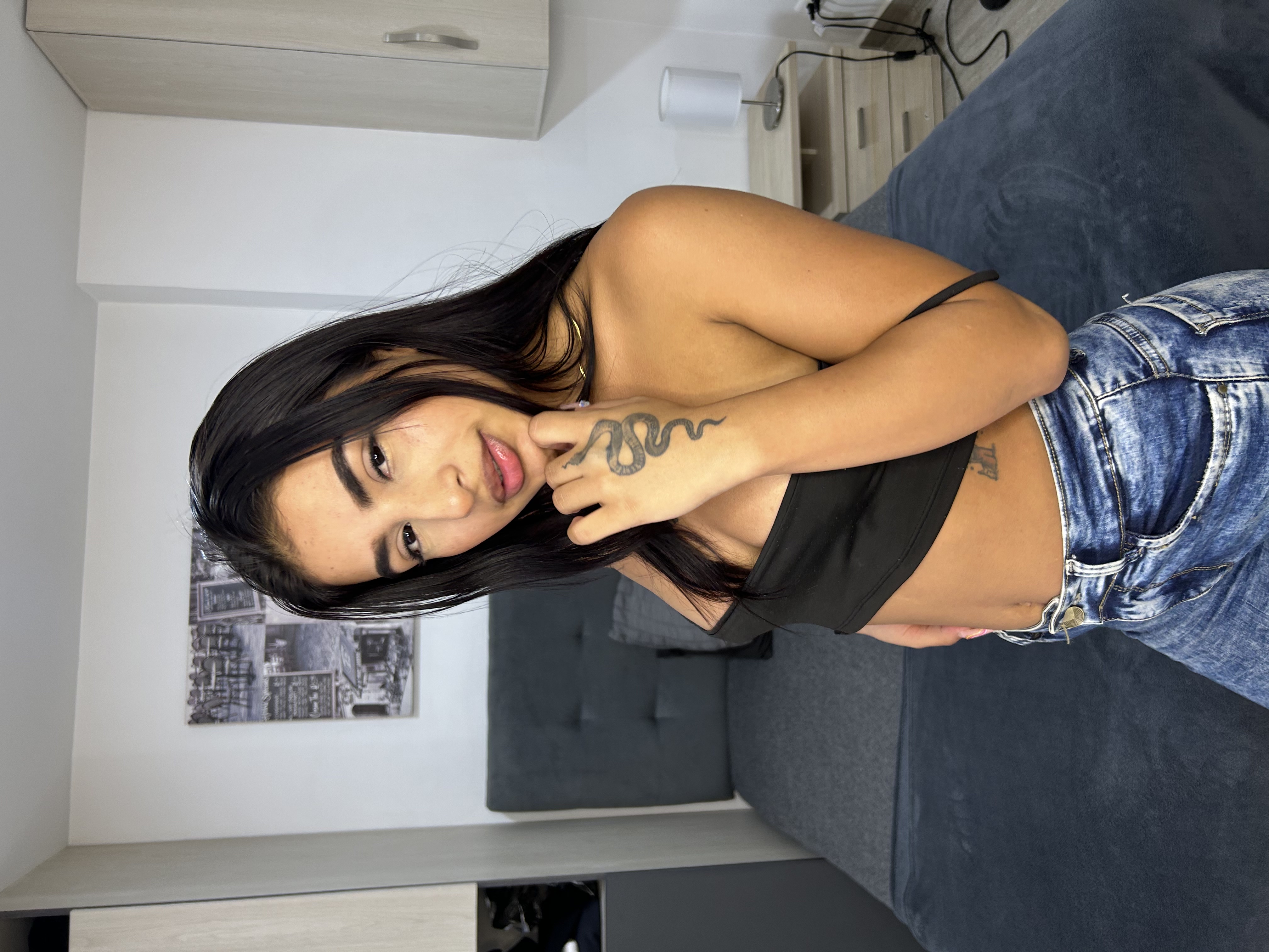Mariana Latina Casting Teen Gallery